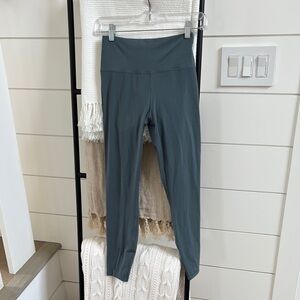 Vuori All The Feels Leggings. Color - Green. Size S.